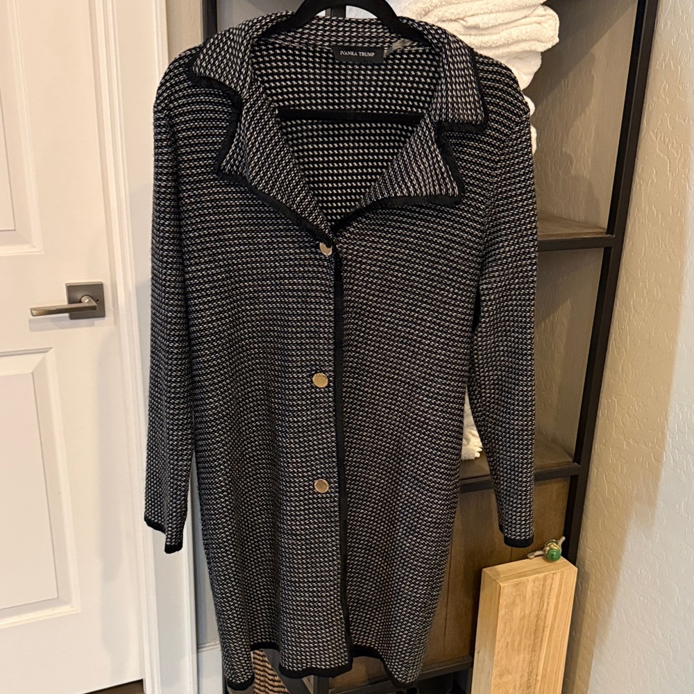 Ivanka Trump Black & White Knit Button-Front Cardigan Coat